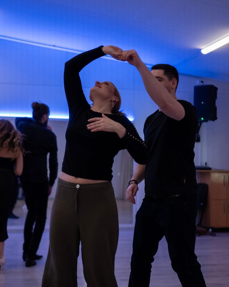 Turn pattern during a salsa class